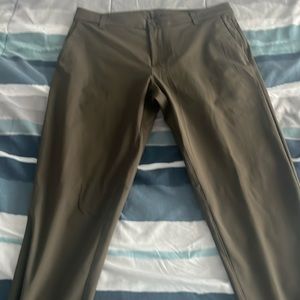 Lululemon commission pant NWOT